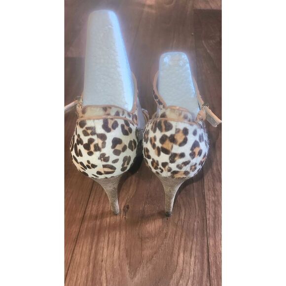 Guess Korrinez T Strap Heels - Picture 8 of 9